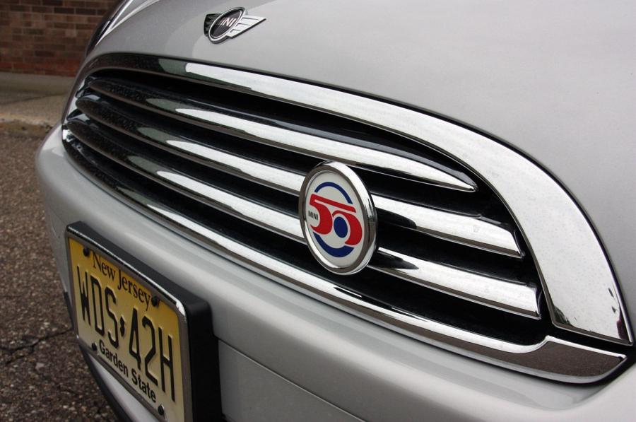 Mini Cooper 50 Camden Edition 2010 года  (фото 3 из 53)